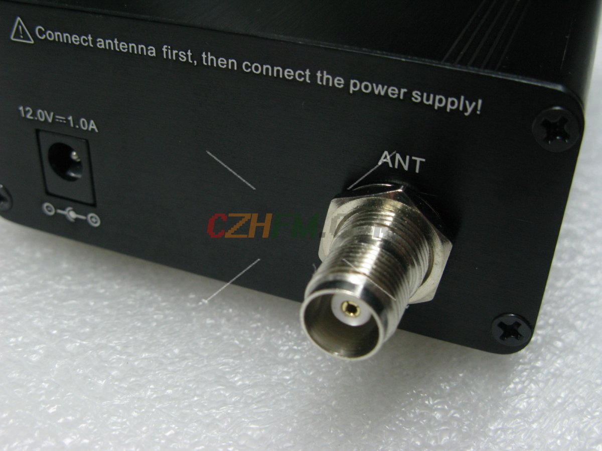(imagen para) 500mW 76-108Mhz Inicio TRANSMISOR FM[CZE-05B] + Fuente de alimentación + Antena - Pinche Imagen para Cerrar