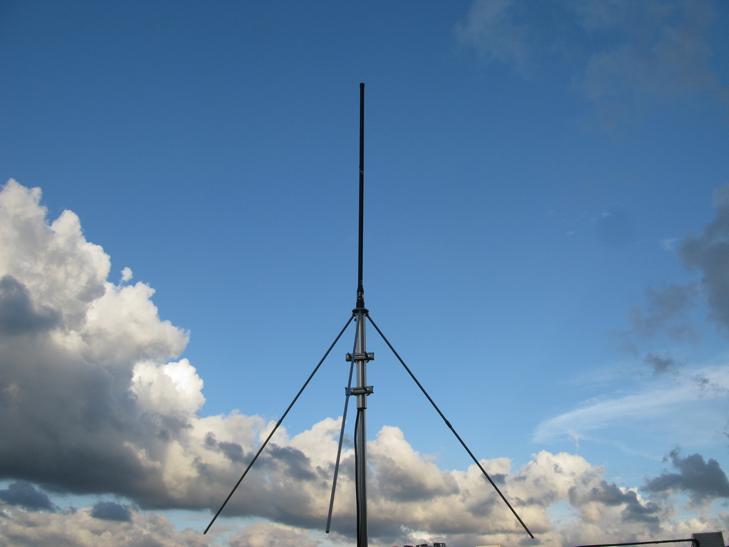 (imagen para) Cuarto de longitud de onda Nueva antena GP 87-108MHZ -50Watt con cable de 15 metros - Pinche Imagen para Cerrar