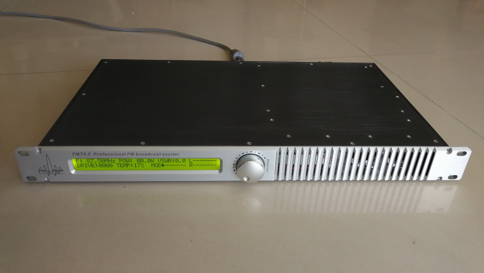 (imagen para) Transmisor de radio FM de 50 W [FMT5.0-50H] - Pinche Imagen para Cerrar